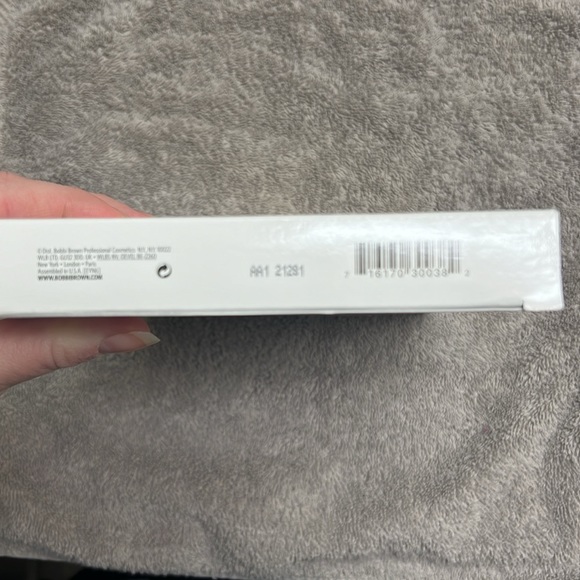 Bobbi Brown Gift Set - Picture 3 of 4